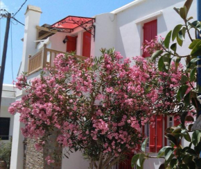 Central Tinos Island Maisonette